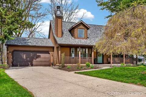5011 Brookcrest Ct SW, Wyoming, MI 49418