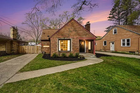 2557 Raymond Ave SE, Grand Rapids, MI 49507