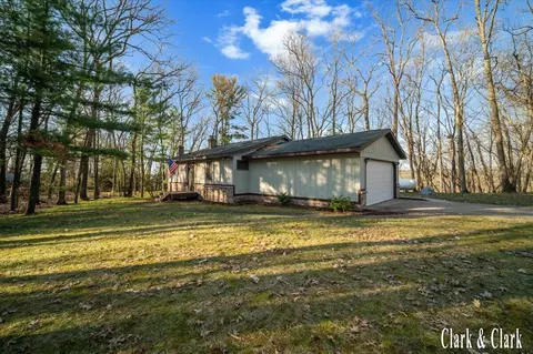 Exterior - 3125 E 82nd St, Newaygo, MI 49337 photo 2 of 6