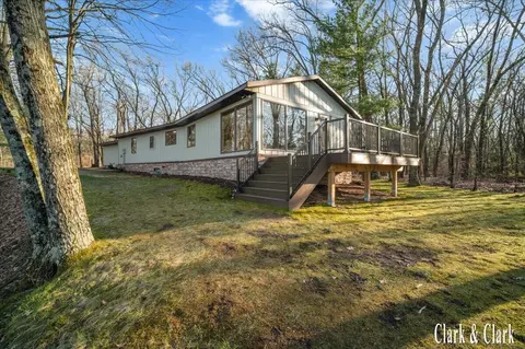 Exterior - 3125 E 82nd St, Newaygo, MI 49337 photo 5 of 6