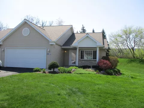 1096 4 Fountain View Cir, Holland, MI 49423