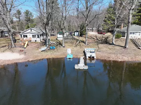 5193 E Hightower Lake Rd, Hesperia, MI 49421
