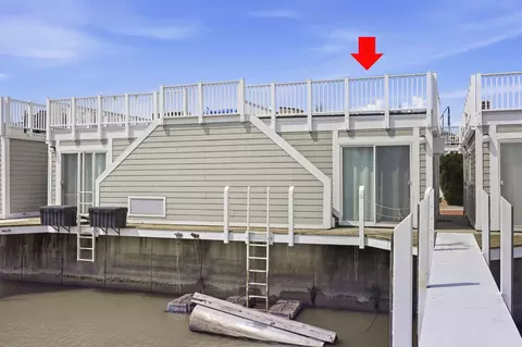 14 Lighthouse Pt, New Buffalo, MI 49117