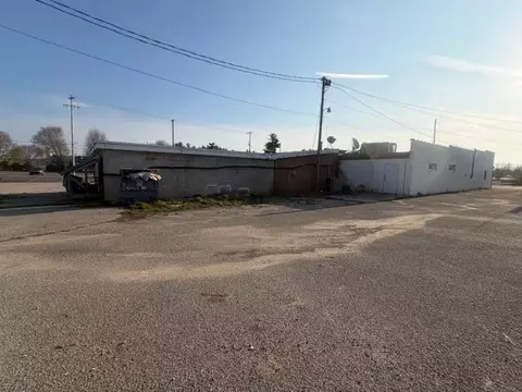 103 N 107 N Charles St, White Cloud, MI 49349 photo 3