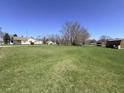 00 Third St, Eastlake, MI 49626