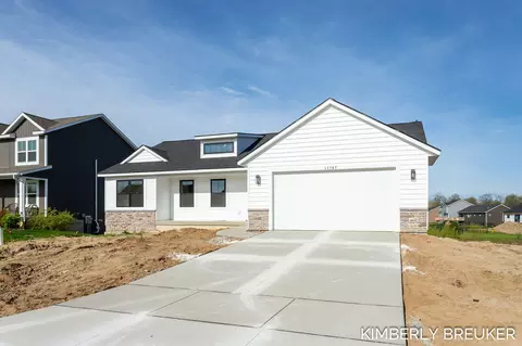 Exterior - 11767 Everett Ave, Allendale, MI 49401 photo 2 of 3