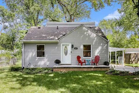 2657 Elmwood Ave, Ann Arbor, MI 48104