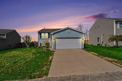 6499 Kodiak Dr SE, Alto, MI 49302