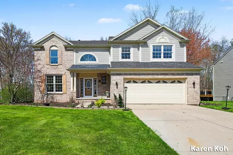 4605 Woodcreek Dr SE, Grand Rapids, MI 49546