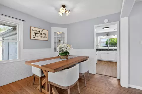 Dining - 2325 Maple Dr, Jackson, MI 49203 photo 1 of 4