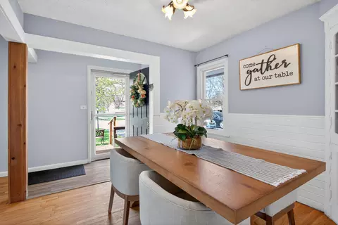 Dining - 2325 Maple Dr, Jackson, MI 49203 photo 2 of 4
