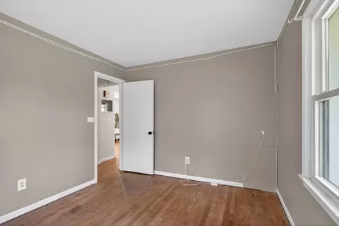 Bedroom - 2325 Maple Dr, Jackson, MI 49203 photo 7 of 7
