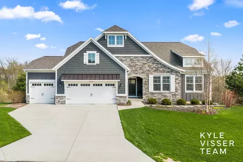4112 Old Hawk Ct NE, Grand Rapids, MI 49525