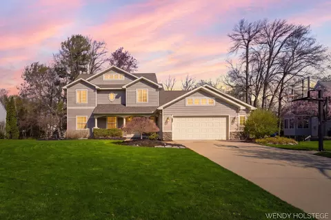 1461 Stillwater Dr, Holland, MI 49424
