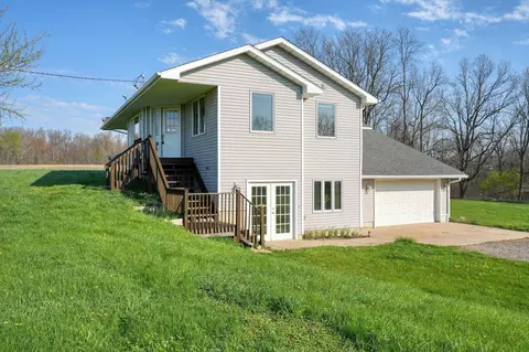 896 Fields Rd, Dansville, MI 48819