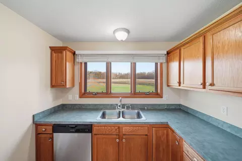 Kitchen - 896 Fields Rd, Dansville, MI 48819 photo 3 of 4