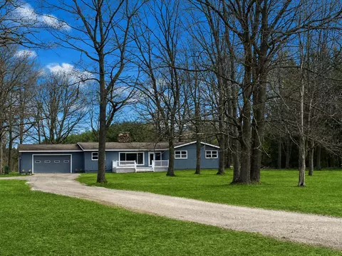 6561 E 34 12 Rd, Cadillac, MI 49601