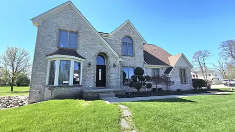 44529 Leopold St, Canton, MI 48188