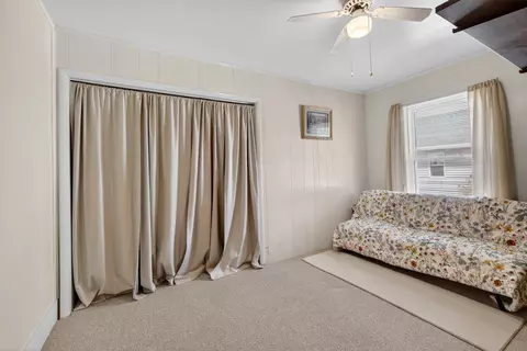 Bedroom - 911 E Mcdevitt Ave, Jackson, MI 49203 photo 6 of 7