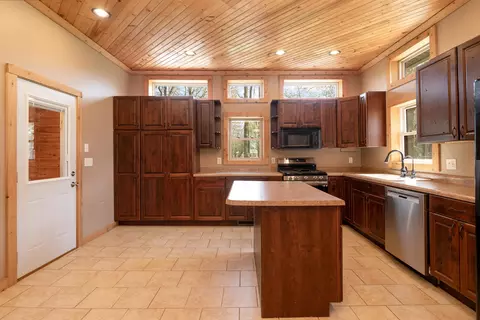 Kitchen - 503 E Cass St, Schoolcraft, MI 49087 photo 1 of 3