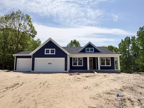 5888 Valley Point Dr SE, Caledonia, MI 49316