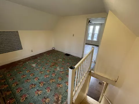 Bedroom - 208 4th St, Plainwell, MI 49080 photo 3 of 6
