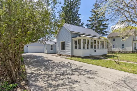 315 E Coffren Ave, Greenville, MI 48838