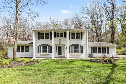 860 Sylvan Dr, Battle Creek, MI 49017