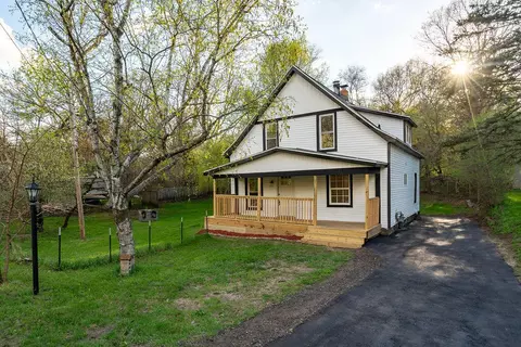 3527 Carlton Ave NE, Grand Rapids, MI 49525