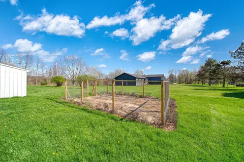 10430 Coon Hill Rd, Munith, MI 49259 photo 37