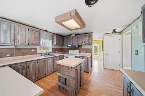 10430 Coon Hill Rd, Munith, MI 49259 photo 17