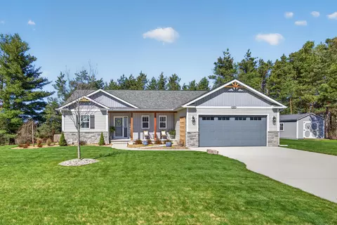 16537 Mitchell Creek Trl, Big Rapids, MI 49307