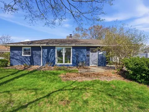 1181 Kay Pkwy, Ann Arbor, MI 48103