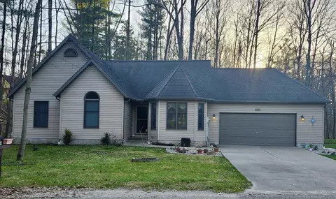8749 Timberlane Dr, Stanwood, MI 49346
