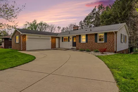 6736 Pleasantview Dr, Portage, MI 49024