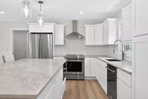 Kitchen - 1865 Lindsey, Jackson, MI 49201 photo 1 of 4