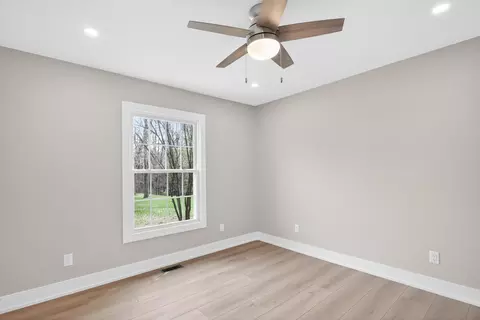 Bedroom - 1865 Lindsey, Jackson, MI 49201 photo 5 of 8