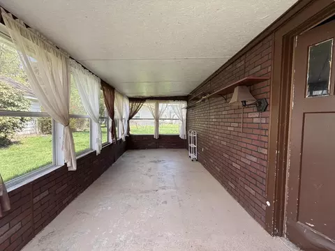 Exterior - 615 Orange St, Jackson, MI 49202 photo 6 of 6