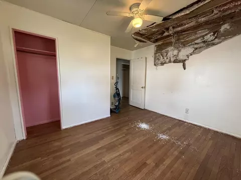 Bedroom - 615 Orange St, Jackson, MI 49202 photo 2 of 4