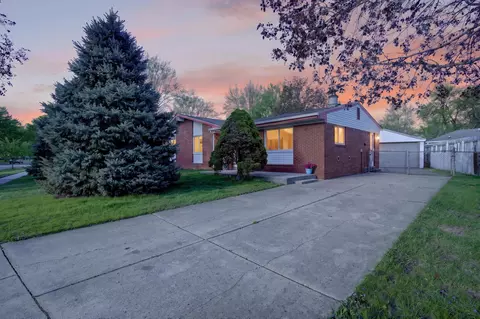 11137 Jackson St, Van Buren Twp, MI 48111