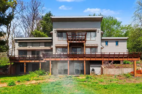 25951 Lantern Cir, Sturgis, MI 49091