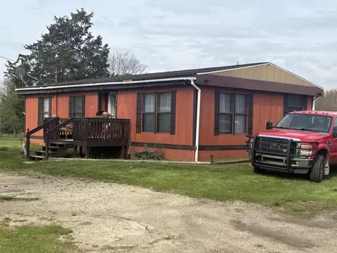 8216 Marsh Rd, Plainwell, MI 49080