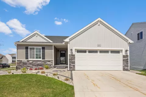 2629 Bloomingbud Ln, Kentwood, MI 49508