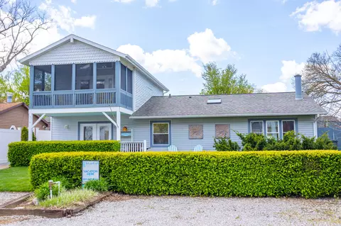 316 N Berrien St, New Buffalo, MI 49117