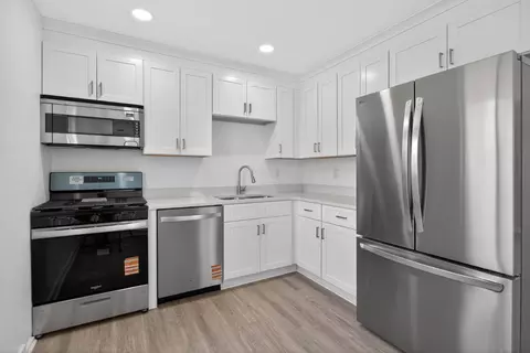 Kitchen - 6040 Brooklyn Rd, Jackson, MI 49201 photo 2 of 2