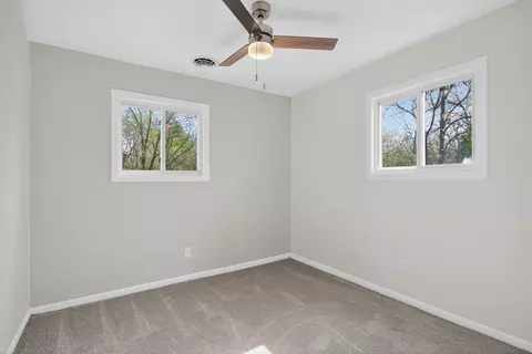 Bedroom - 6040 Brooklyn Rd, Jackson, MI 49201 photo 10 of 13