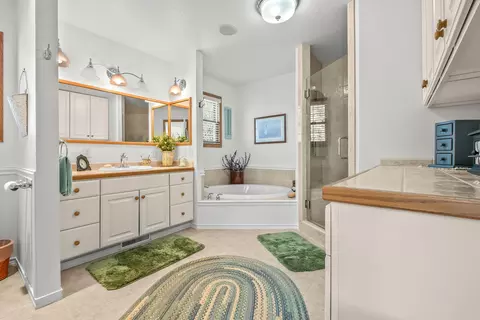 Bath - 3185 Totem Trl, Reading, MI 49274 photo 6 of 7