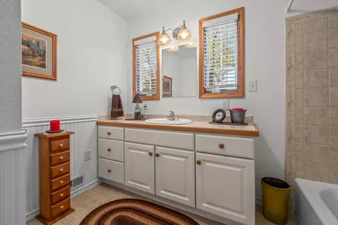 Bath - 3185 Totem Trl, Reading, MI 49274 photo 1 of 7
