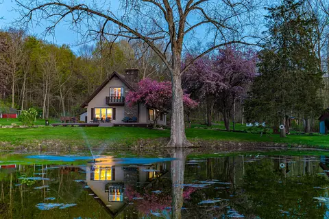 12666 Grand River Dr SE, Lowell, MI 49331