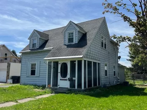 33 Pleasant Ave, Battle Creek, MI 49015